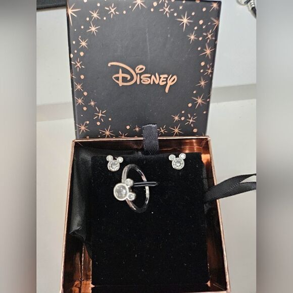 Mickey ring and earrings - Picture 2 of 4